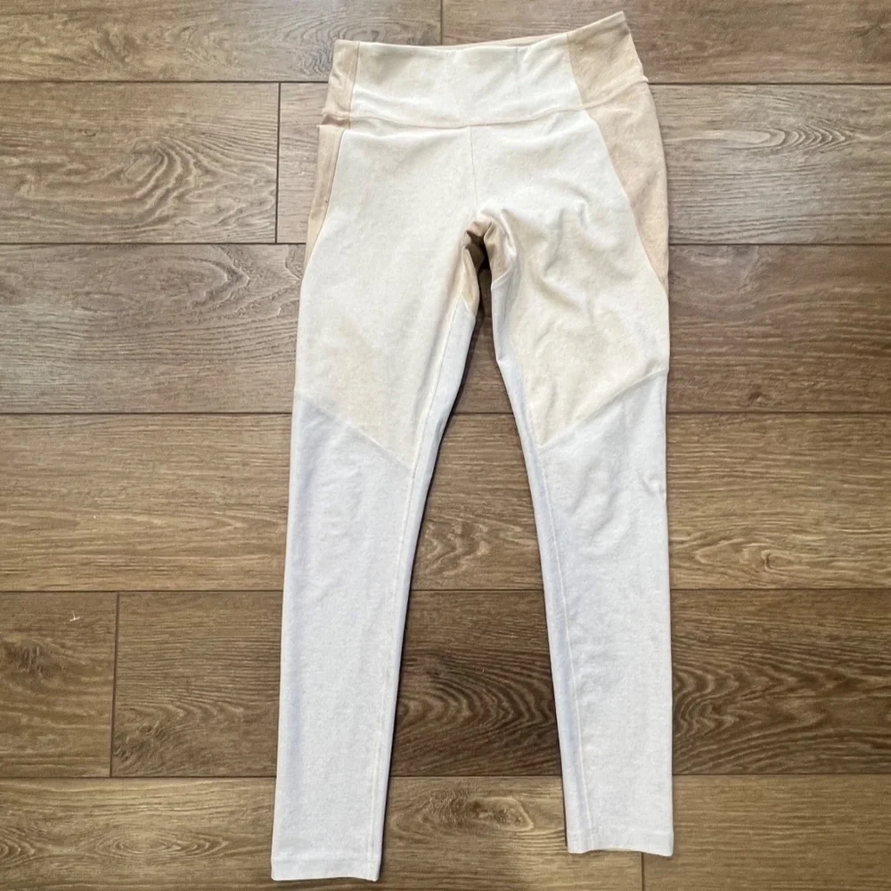 Outdoor Voices Women's 7/8 Tri-Tone Colorblock Leggings Oatmeal/Gray Size Small - Picture 3 of 13